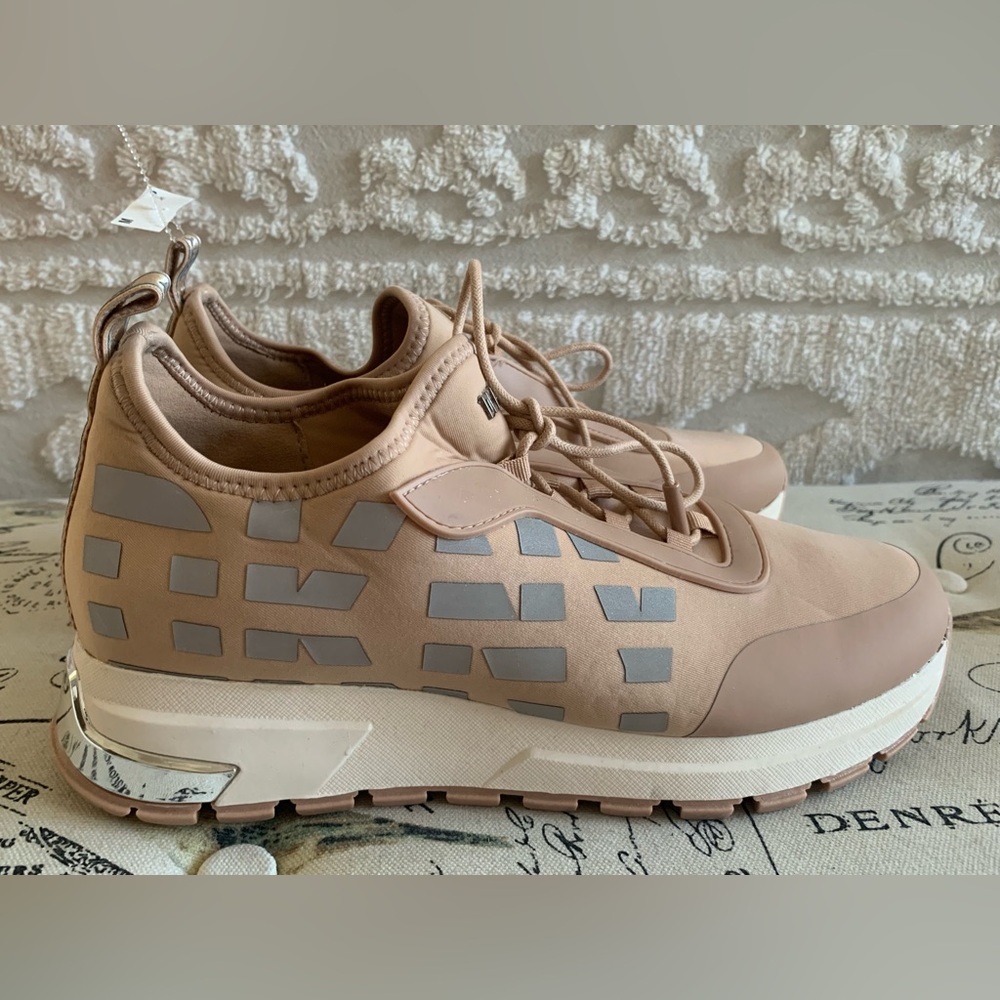 NWT DKNY Sneakers Beige Fabric, Silver Metal Logo,  9.5